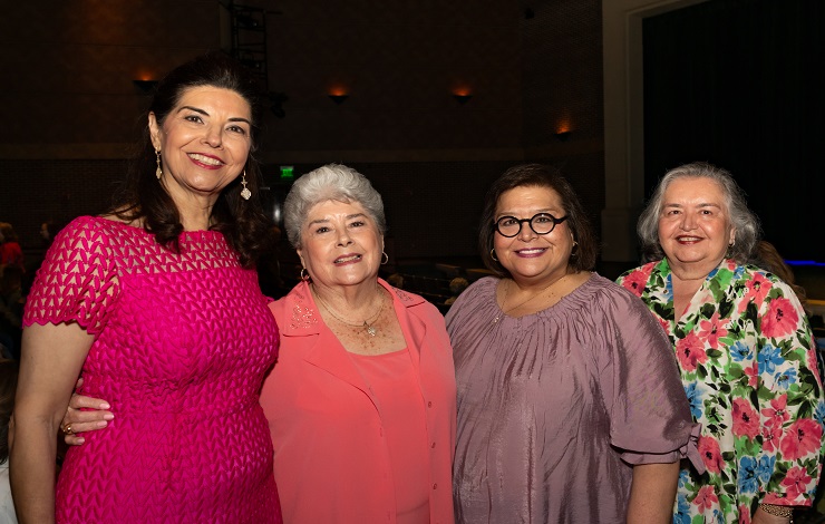 Laredo College celebra a ícono de la danza, Altagracia Azios García