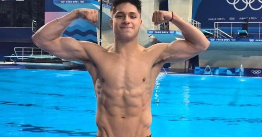 Gana Osmar Olvera medalla de bronce en trampolín de 3 metros