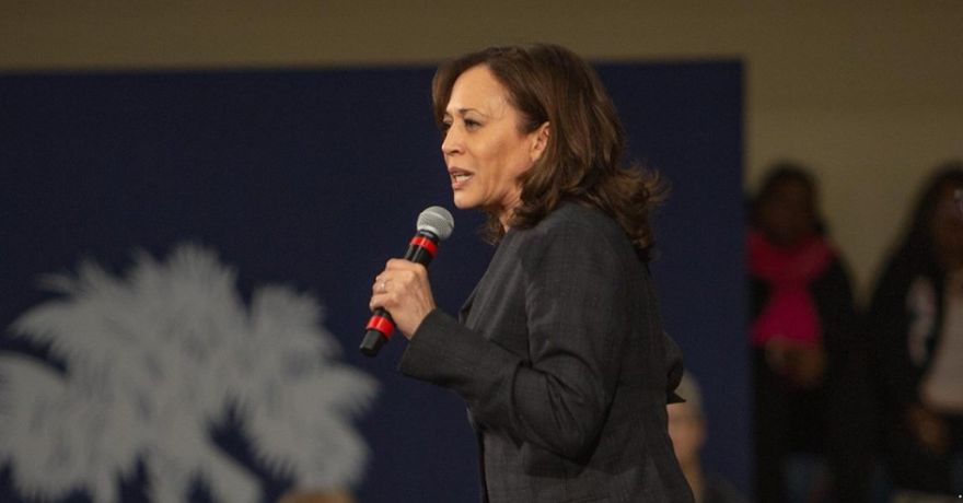 Kamala Harris promete promulgar la ley bipartidista de inmigración bloqueada por Trump