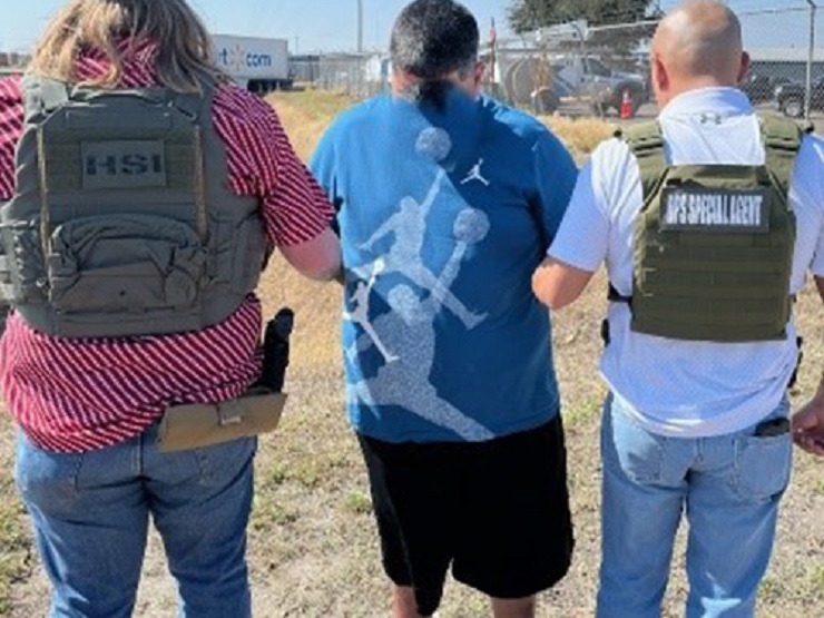 ICE, FBI y DPS arrestaron a un miembro de la Mafia Mexicana.