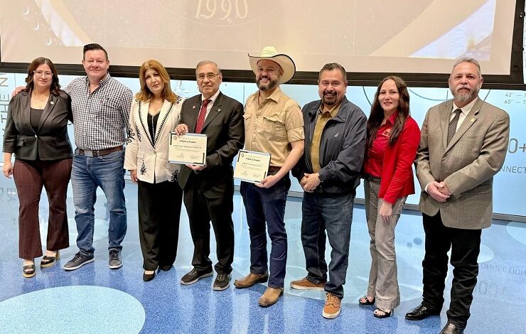 Reconocen a Estaciones de Radio 107.3 y 91.3 por su Labor Informativa en Laredo