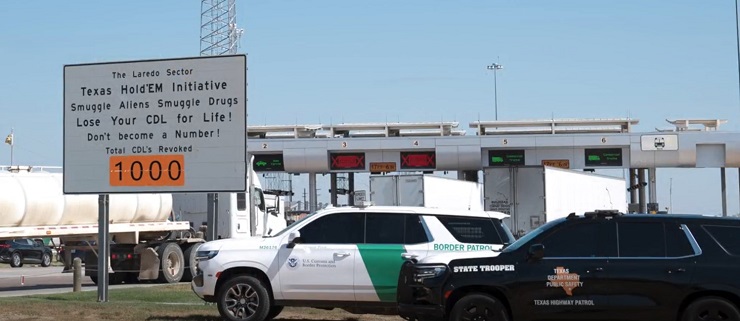 Cancelan más de mil licencias de conducir comercial por contrabando en Laredo bajo la iniciativa Texas Hold’em