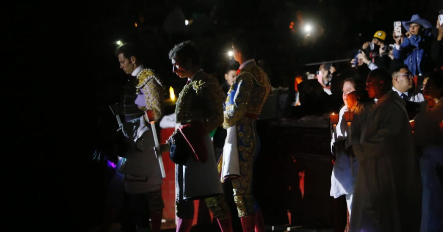 Este viernes se iluminará la noche en la Monumental Monterrey