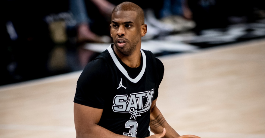 Chris Paul regresa a los Clippers