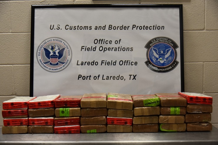 CBP incauta más de 996 mil dólares en cocaína oculta en tráiler de frambuesas en el Puente del Comercio Mundial