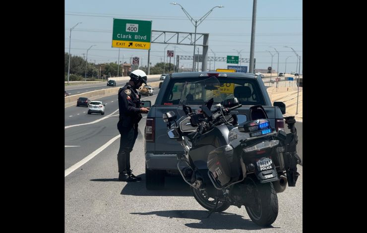 La Policía de Laredo lanza operativo contra conductores ebrios para Navidad y Año Nuevo 2025