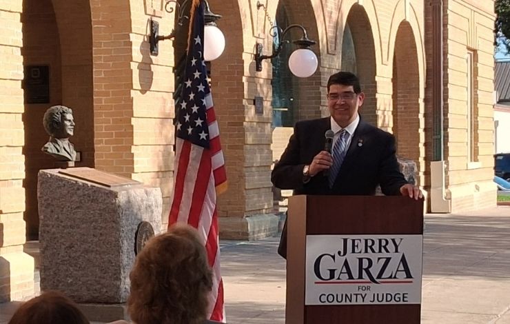 Jerry Garza anuncia su intención de buscar la silla de juez del Condado de Webb
