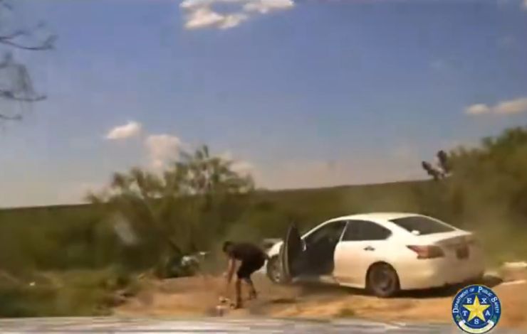 Persecución a alta velocidad termina junto al Río Bravo: coyote escapa nadando a México