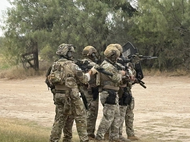 Sheriff’s Office SWAT realiza simulacro de tirador activo en CoreCivic y recibe reconocimiento