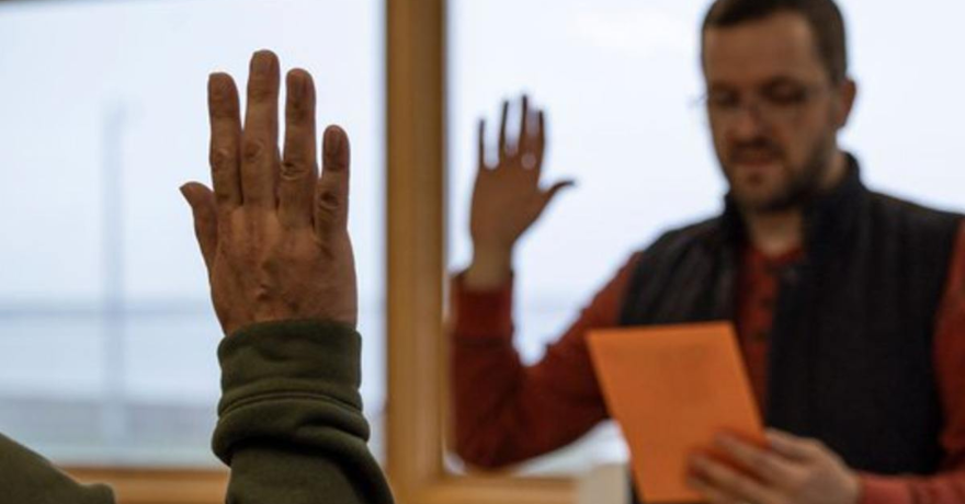 ¿Qué sabemos de la nueva tarifa para las solicitudes aprobadas de libertad condicional de inmigración?