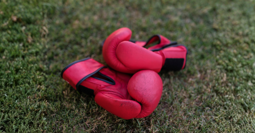 Canelo recupera la cima del boxeo en nivel de ingresos