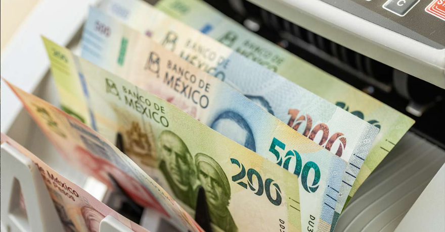 Reforma al artículo 127 busca reducir pensiones de trabajadores de confianza en Pemex, CFE y LyFC